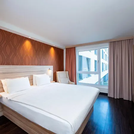Staycity Aparthotels Heidelberg-2